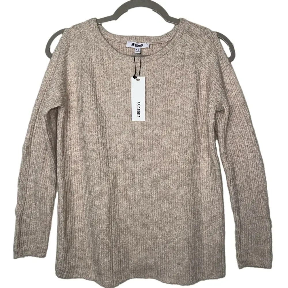 BB DAKOTA Women’s size extra small crewneck fitted cold shoulder cut out sweater